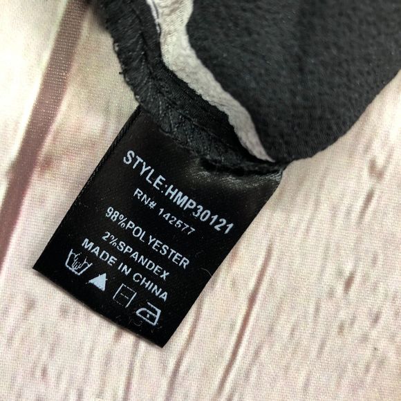 NWT Haute Monde Women Shorts with Skirt Size Small Stripes B237 -12 - Picture 8 of 16